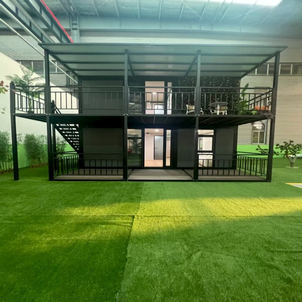 Luxury foldable two-story container houses in luxury resort hotels and villa hotels